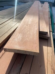 hardhouten vlonderplank 28x190mm 365cm glad geschaafd kapur actie